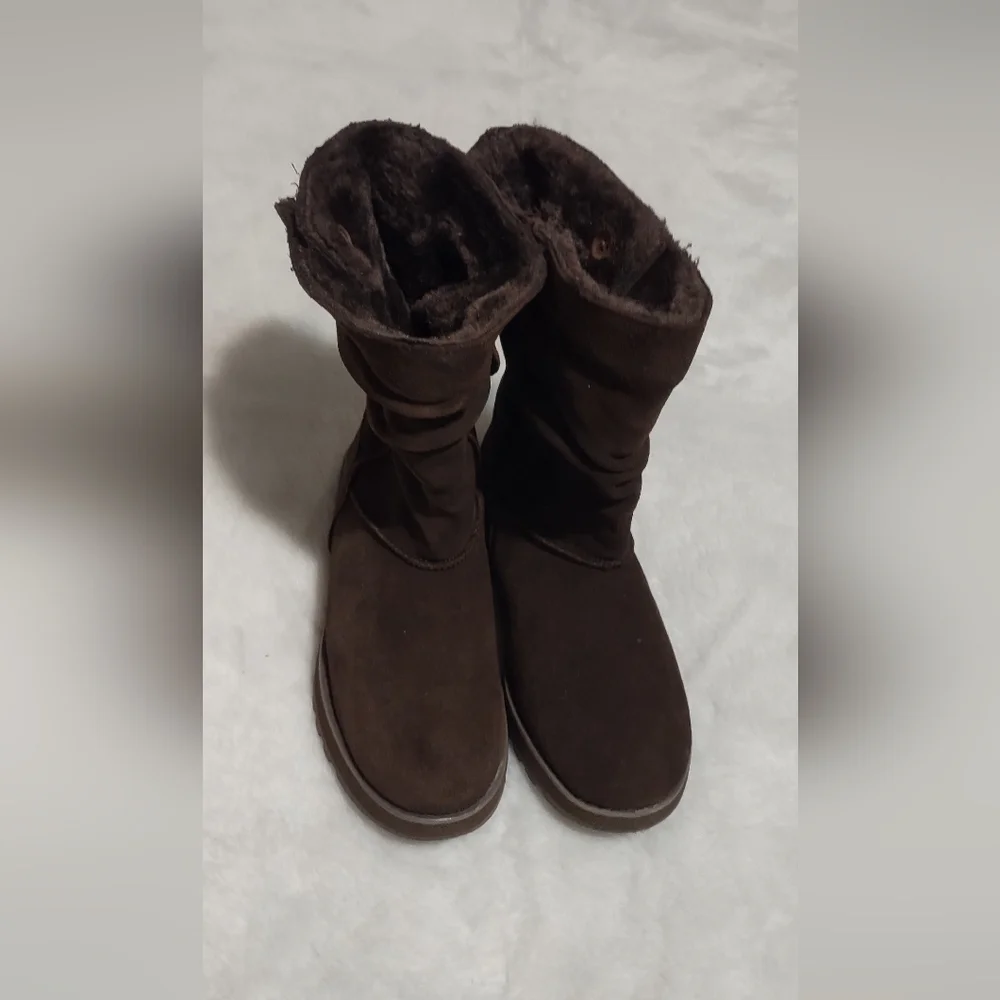 Skechers boots for women size 6.5